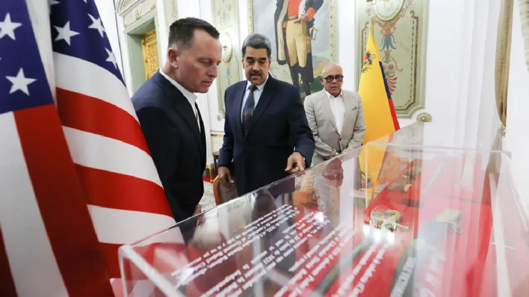 Estados Unidos se acerca a Maduro