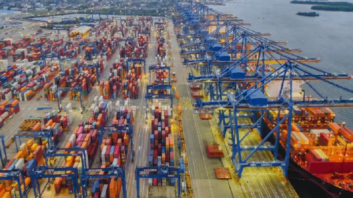 Puerto de Cartagena supera los 3,7 millones de TEU y se posiciona como un motor logístico para Colombia
