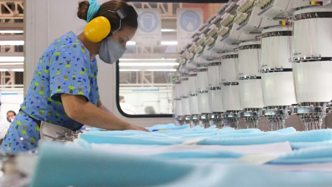 La producción industrial colombiana registra caída del 0,8% en noviembre