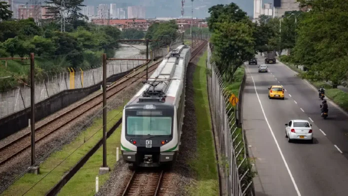 Metro de la 80: Federico Gutiérrez acusa a Petro por congelamiento de recursos