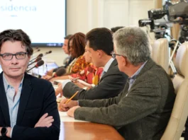 Alejandro Gaviria criticó al Consejo de Ministros del gobierno de Gustavo Petro, señalando un liderazgo caótico, divisiones internas y falta de planificación, lo que afectaría la gobernabilidad y gestión pública.