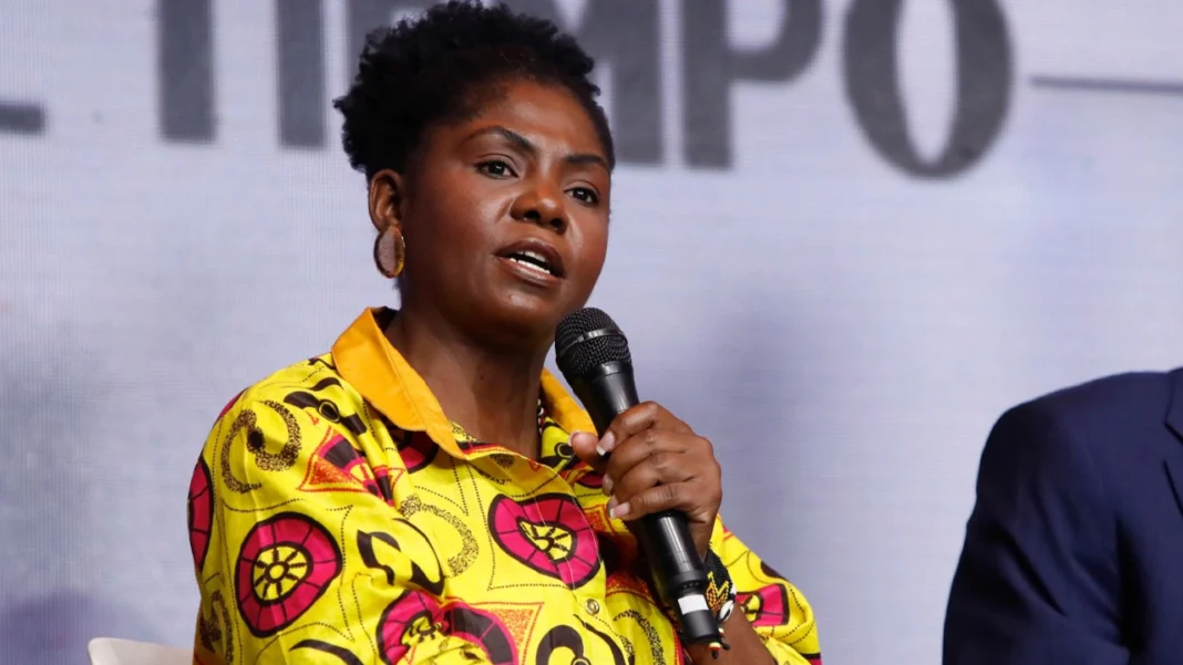 La Vicepresidenta Francia Márquez tomó medidas tras una denuncia por acoso en su ministerio, reafirmando su compromiso con la igualdad y la justicia, y remitiendo el caso a la Procuraduría para su investigación.