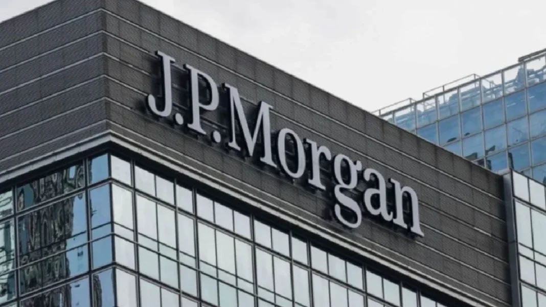JP Morgan recomienda evitar acciones colombianas por riesgo fiscal y tasas de interés
