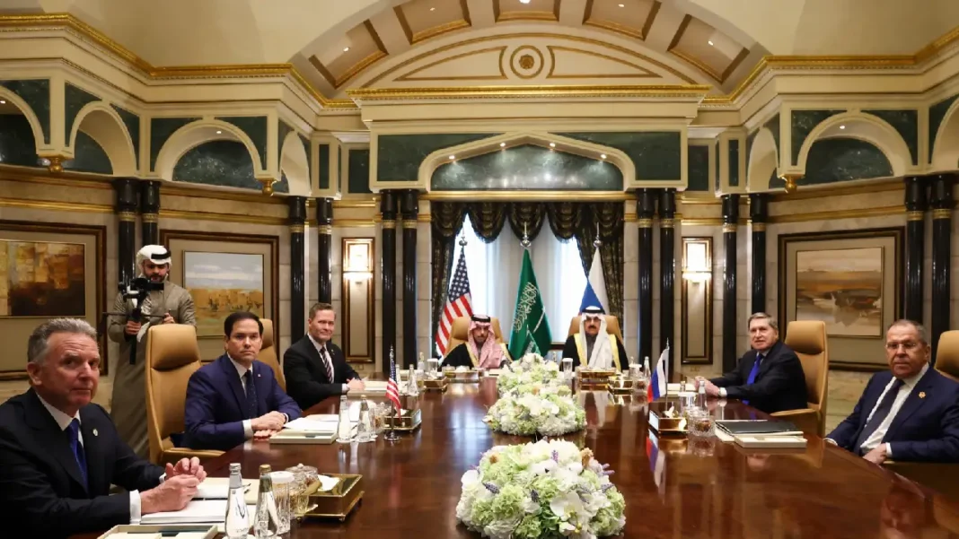 Reunión en Riad: EE.UU. y Rusia dialogan sin acuerdos sobre Ucrania