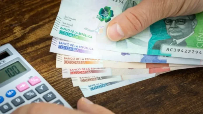 Tipos de tasas de interés en créditos y cómo calcular los intereses de un préstamo Microcrédito en Colombia