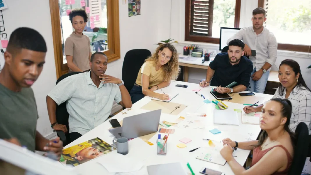 Davivienda y Seguros Bolívar lanzan Social Skin 2025 para impulsar el emprendimiento social