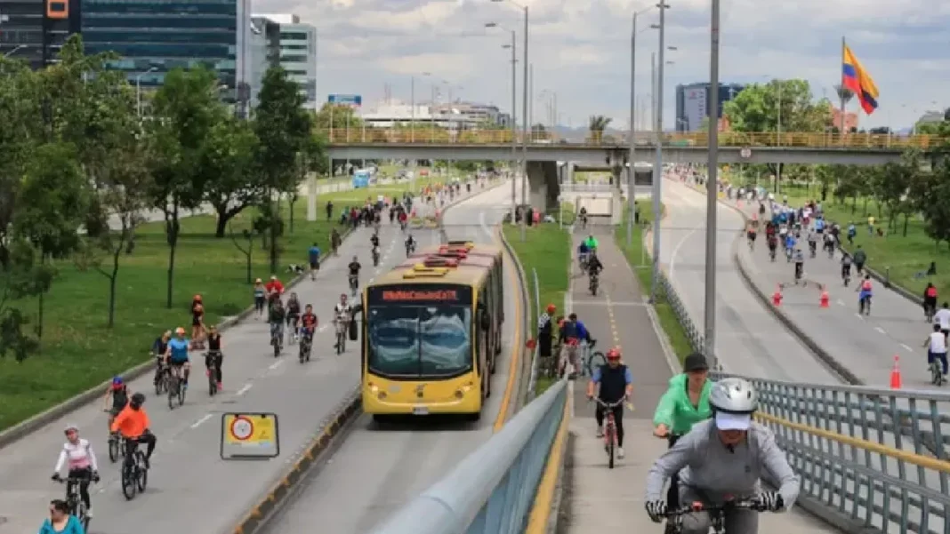 Qué carros pueden circular y hasta qué hora va hoy el Día Sin Carro y Moto 2025