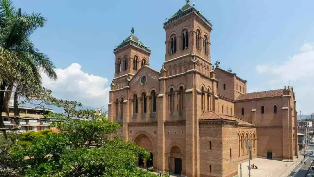 Iglesias de Medellín más concurridas para el Miércoles de Ceniza 2025