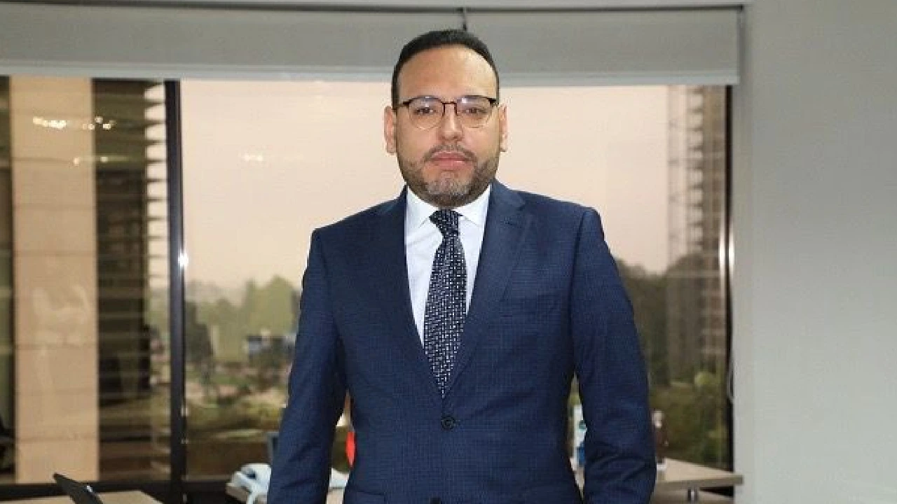 Quién es y hoja de vida de Julián Molina, nuevo Ministro TIC