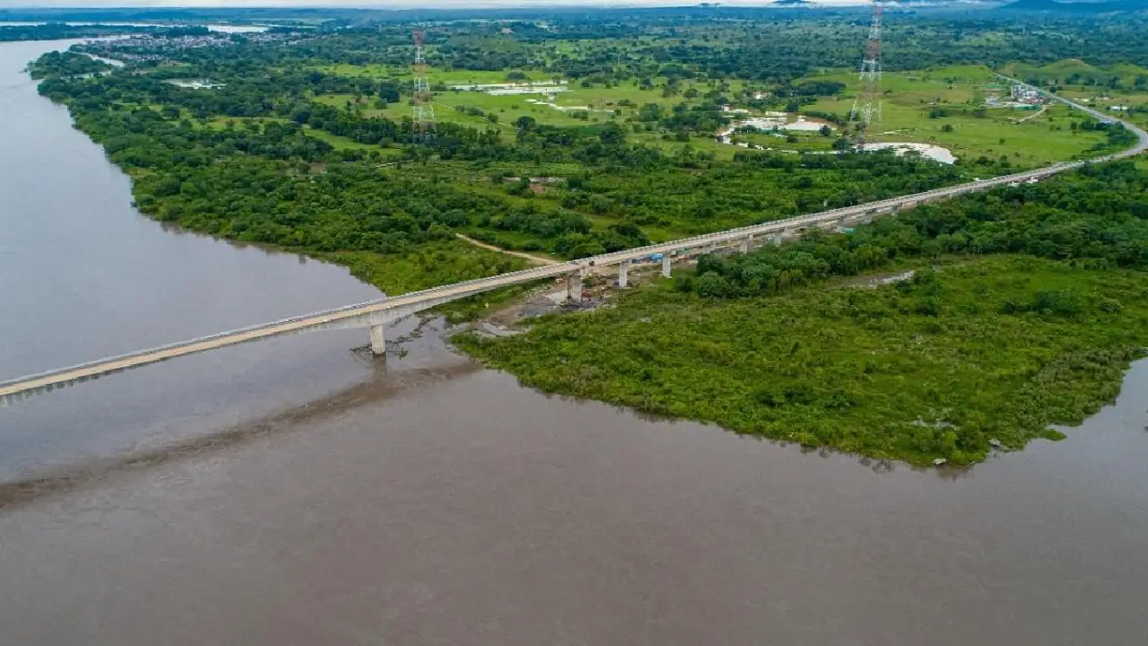 Autopista Río Magdalena: Optimización de Conectividad y Sostenibilidad en Antioquia