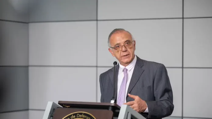 Quién es y por qué pidieron capturar a Iván Velásquez