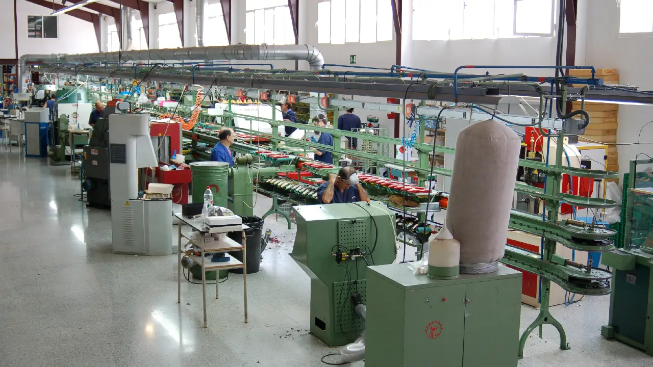 Empresa colombiana del sector calzado logró cerrar gran negocio en Panamá 1 Sueños, moda y estilo reingresa a mercados internacionales con una exitosa venta a Panamá