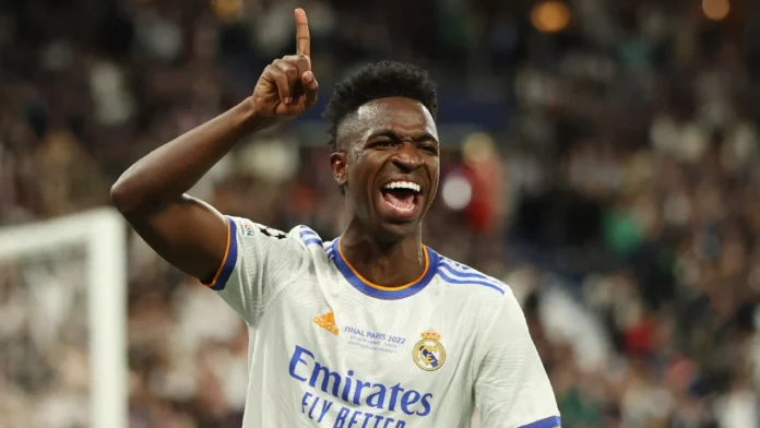 El salario de Vinicius Junior en pesos colombiano al año, mes, día, hora y minuto