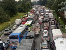 Fotos: Este es el estado de la Autopista Norte en Bogotá, bloqueada por las lluvias