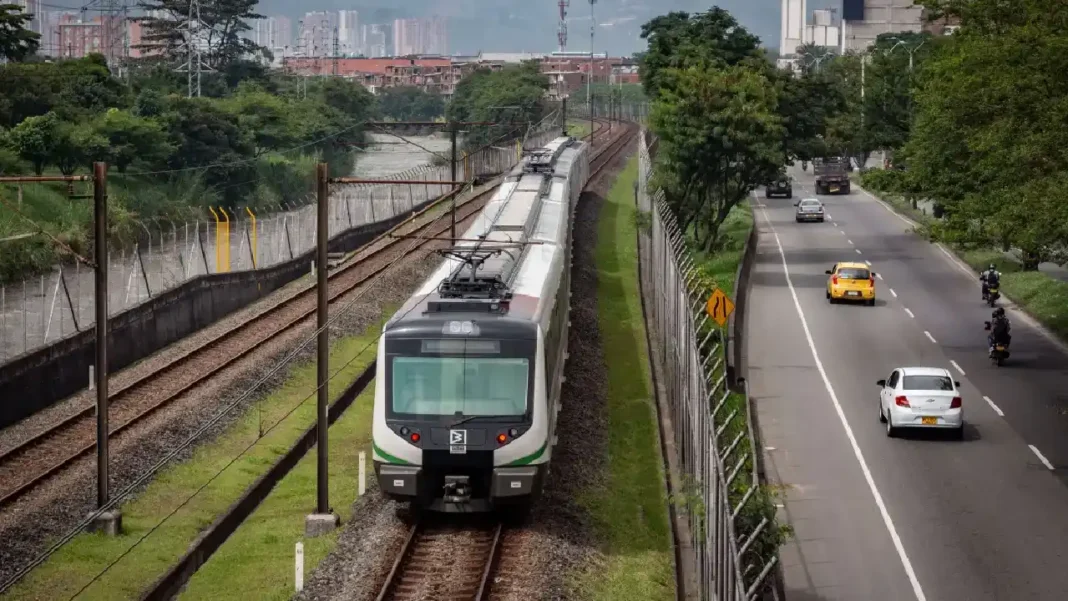 Metro de la 80 alcanza el 34,2% de avance y asegura recursos del Gobierno