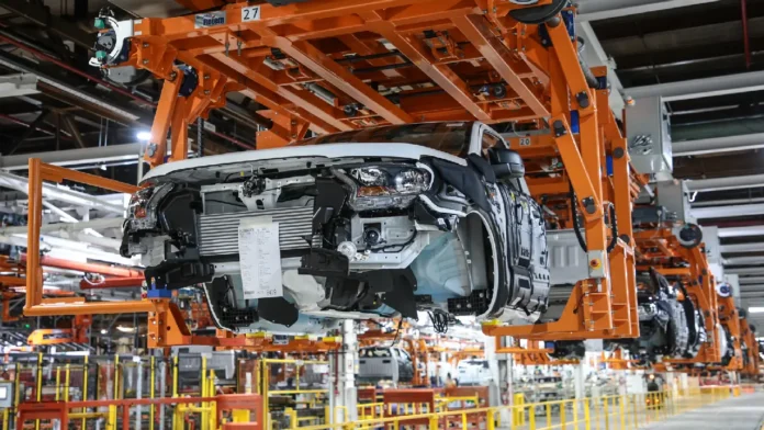 Impacto del nuevo arancel del 25% en la industria automotriz