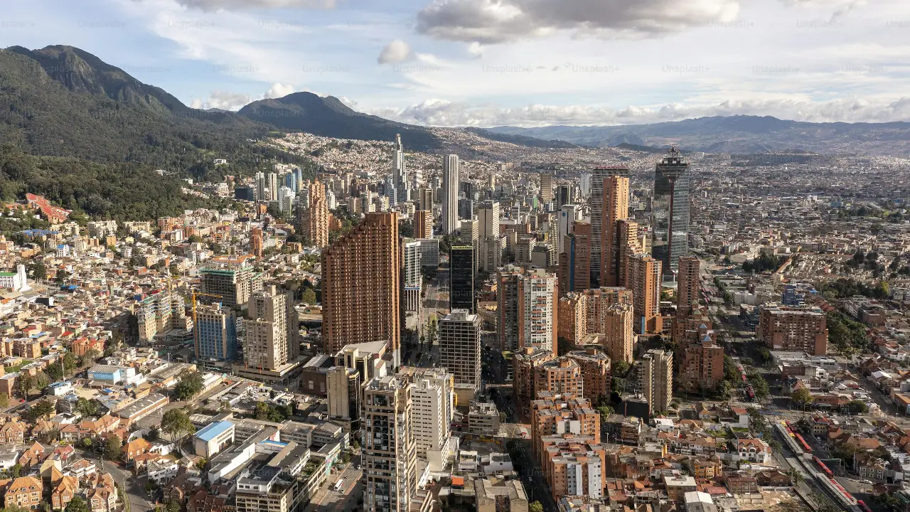 Agenda cultural en Bogotá, Medellín y Cali: eventos imperdibles del 12 y 13 de abril 2025 1 Fin de semana cultural en Colombia: música, arte y memoria en Cali, Medellín y Bogotá