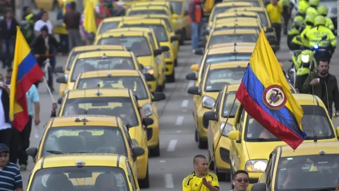 Así avanza el paro de taxistas hoy 11 de abril: bloqueos y más noticias Así avanza el paro de taxistas hoy 11 de abril: bloqueos y más noticias