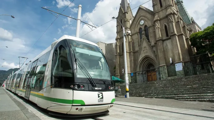 GMV lidera la modernización del transporte en Medellín con su sistema SAE-R