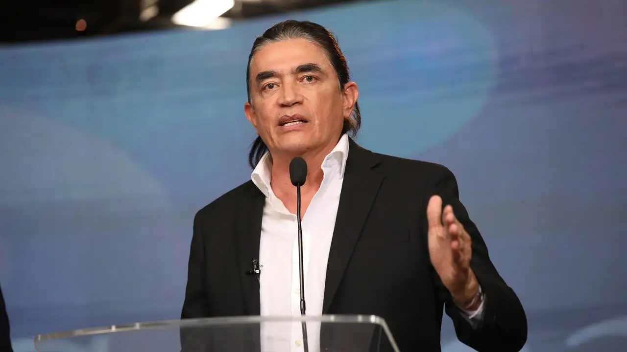 Renuncia de Gustavo Bolívar al DPS aviva su posible candidatura presidencial en 2026