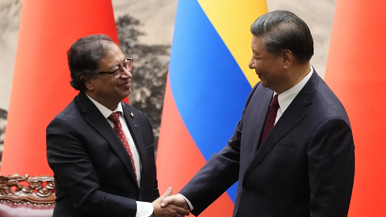 Petro se pronuncia sobre los aranceles de China a Estados Unidos