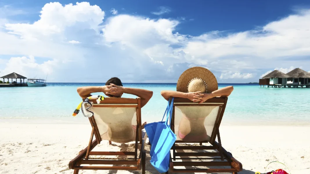 ¿Planeas unas vacaciones económicas? Estos son los destinos más baratos y más caros de 2025