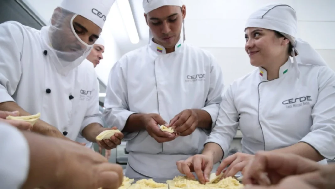 Más de 2.000 becas para carreras técnicas: así transforman la educación en Antioquia