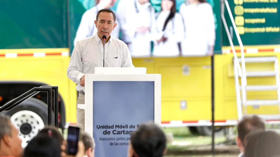 Ecopetrol y la USO inauguraron una Unidad Móvil de Salud en Cartagena para brindar atención médica gratuita a comunidades vulnerables y cerrar brechas en el acceso a la salud.