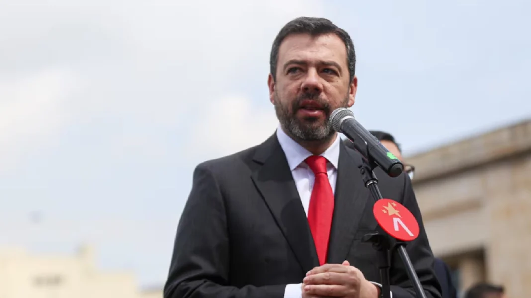 Seguridad energética de Bogotá, en jaque por rezago en transmisión eléctrica: Galán