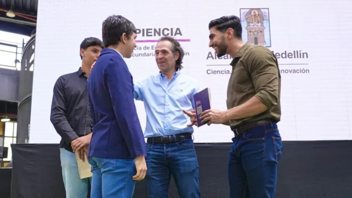 Medellín impulsa la educación superior con más de 600 becas y créditos condonables, ¿cómo postularse?