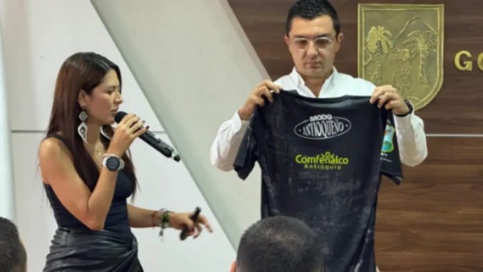 ¿Qué es Antioquia Corre, la cual es impulsada por la Gobernación de Antioquia y Comfenalco?