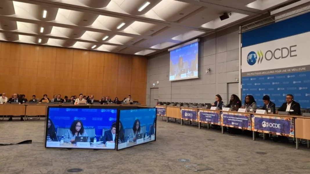 Colombia presentó su modelo de minería regenerativa en la OCDE, destacándose como ejemplo global de sostenibilidad, formalización y desarrollo en territorios mineros.