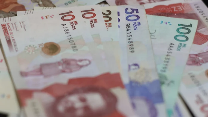 Confirmado: este será el aumento salarial a empleados públicos en Embajadas y Consulados