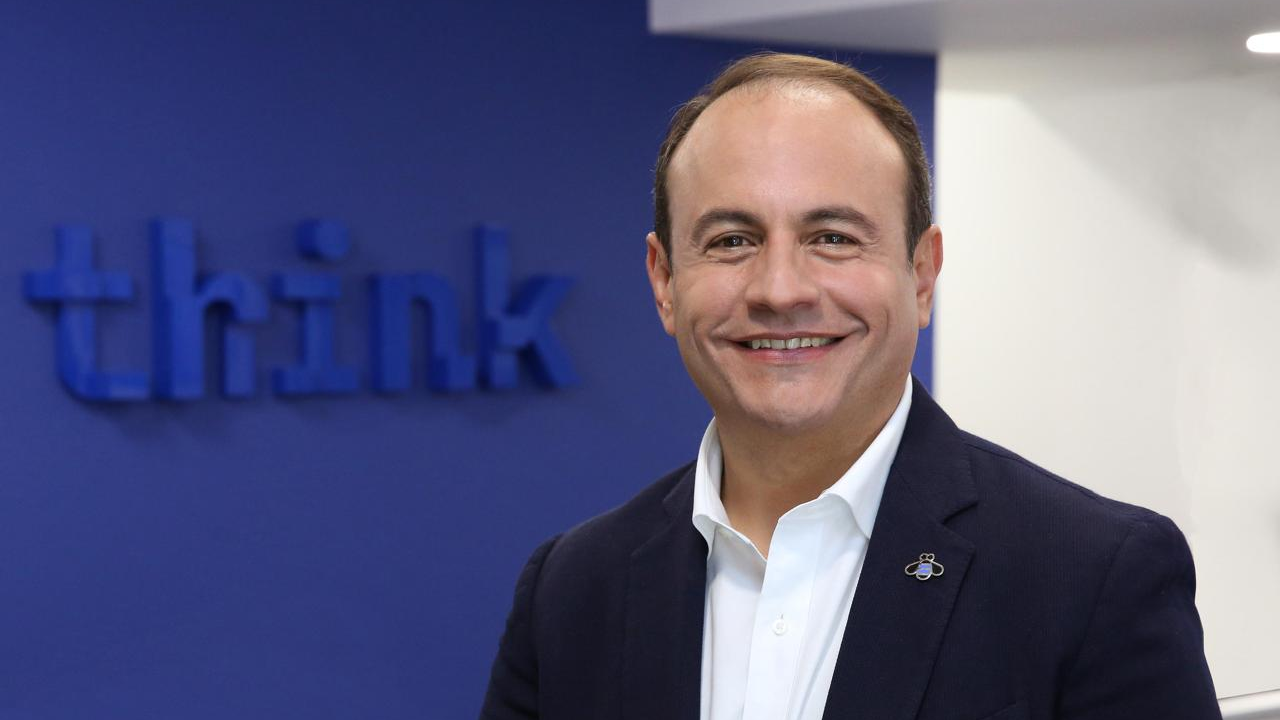 Colombia lidera la adopción de inteligencia artificial en América Latina, con CEOs que apuestan por la IA como motor clave para la transformación digital y el crecimiento empresarial.