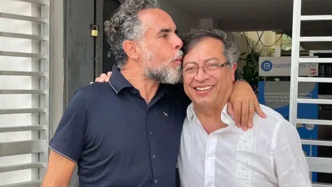 El presidente Gustavo Petro viaja a Ecuador para asistir a la posesión de Daniel Noboa y delega sus funciones en Armando Benedetti durante su ausencia del 24 al 26 de mayo.