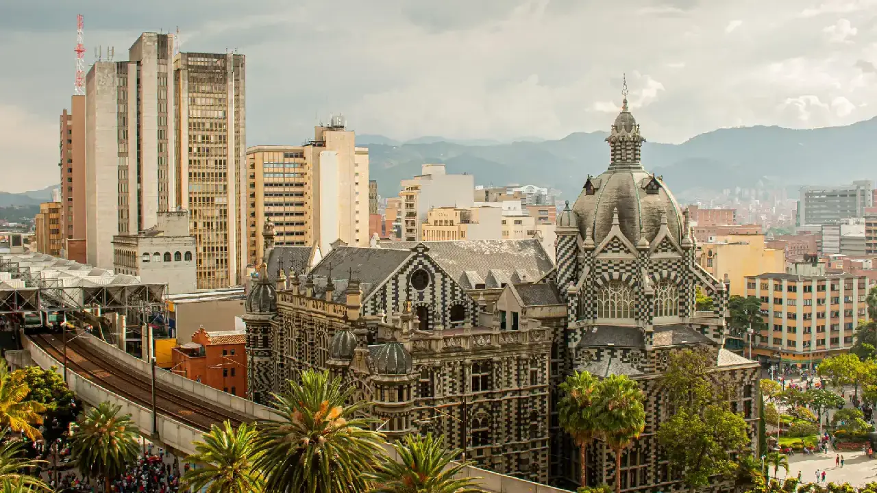 Medellín impulsa la formación artística con 48 laboratorios en artes plásticas y audiovisuales