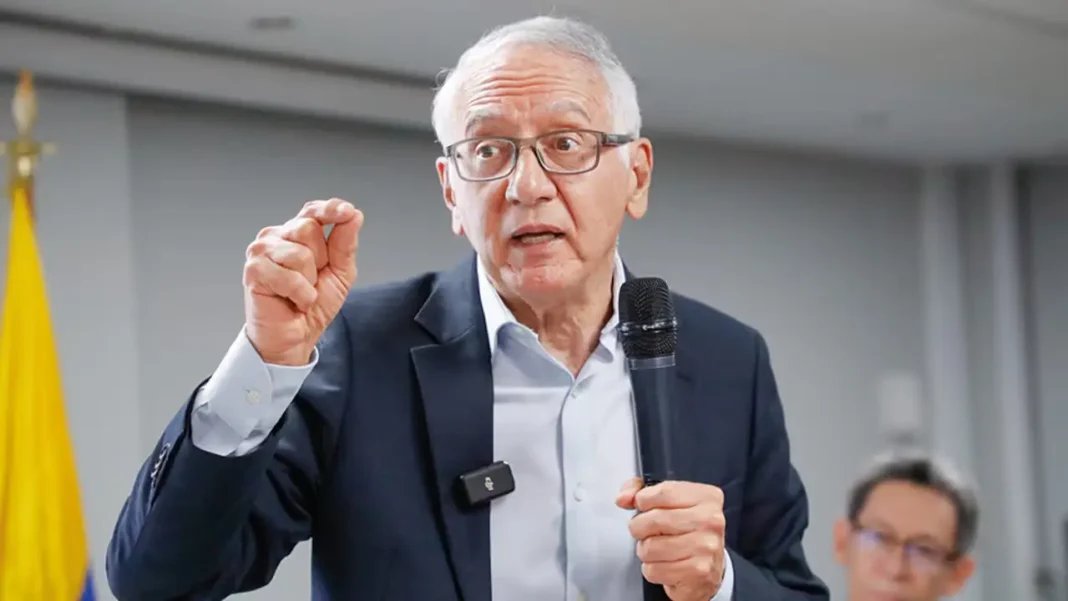 Nueva consulta popular de Petro incluirá regulación de precios de medicamentos en Colombia