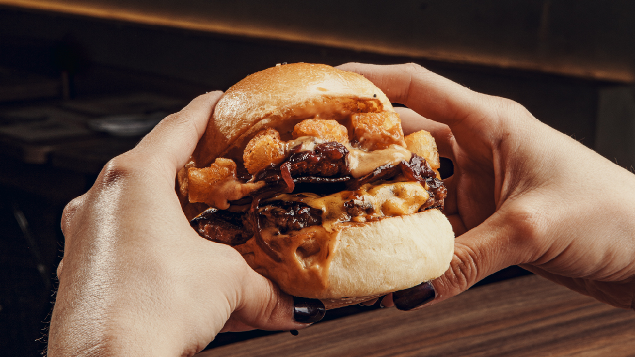 Burger Máster 2025: la hamburguesa que rinde tributo a "El Príncipe del Rap" 1 Burger Máster 2025: creatividad y sabor con The Prince Burger, tributo a los 90