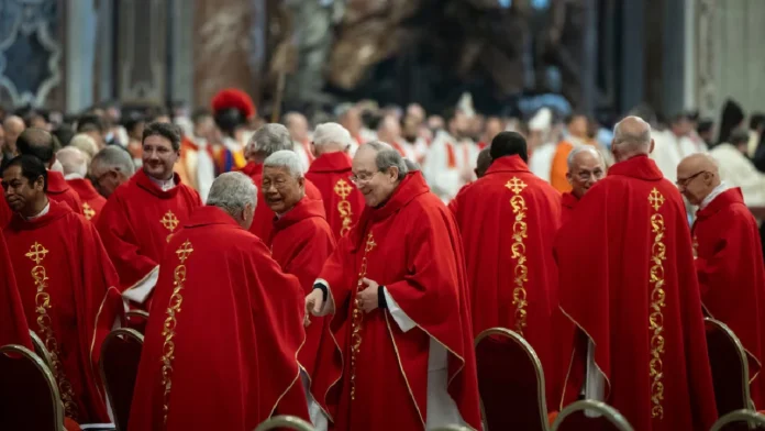 Cuántos días dura el Cónclave y cuál ha sido el más largo de la historia