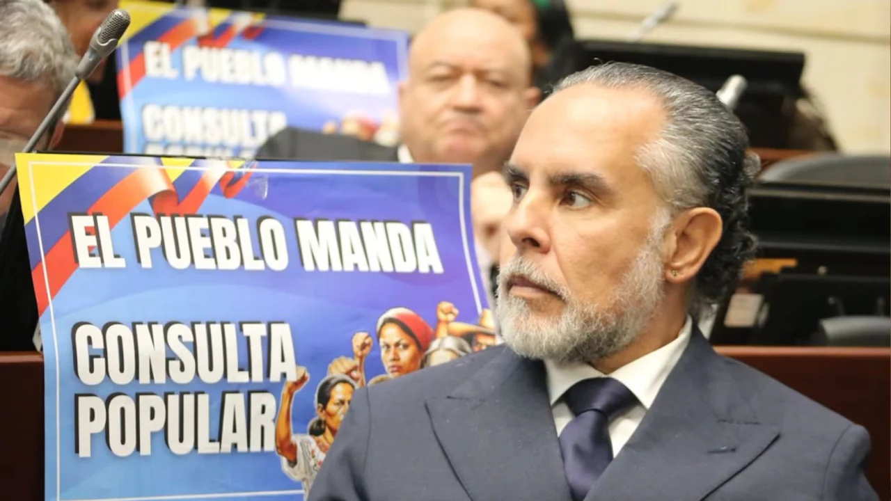 Petro redobla su apuesta por la consulta popular y amplía su alcance a la reforma de salud