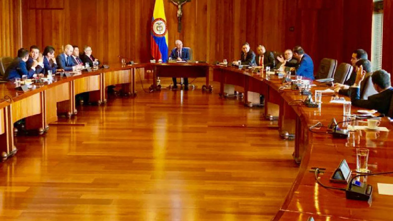 Ciro Ramírez regresará al Senado tras decisión de la Corte Suprema