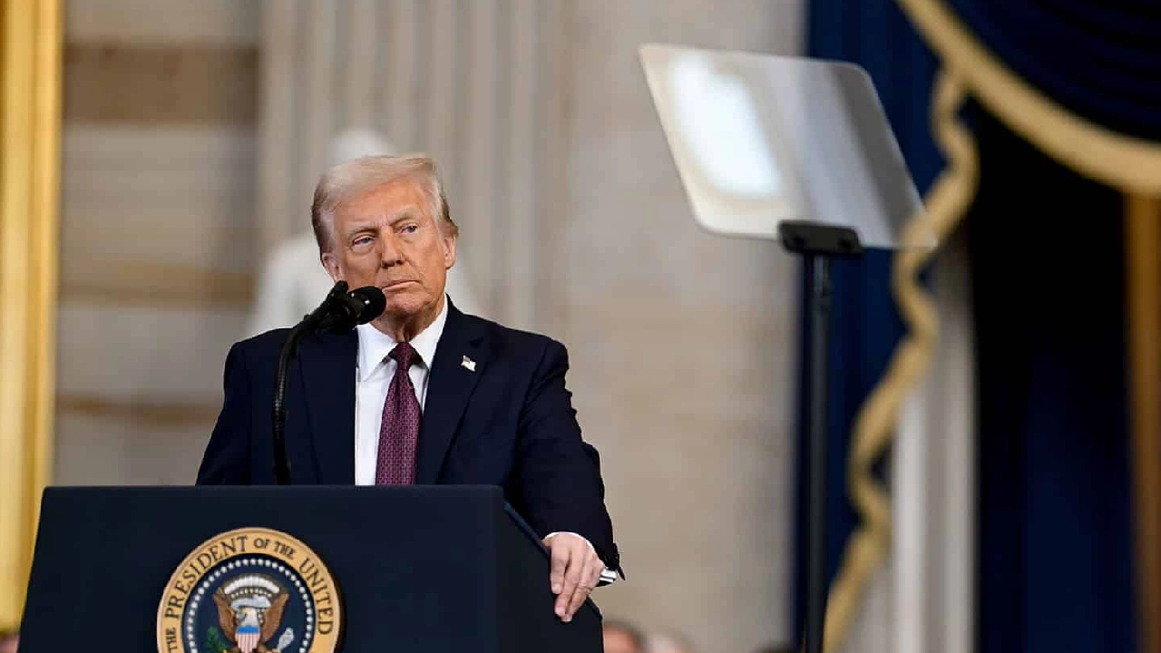 Trump impone arancel del 100% al cine extranjero en defensa de Hollywood
