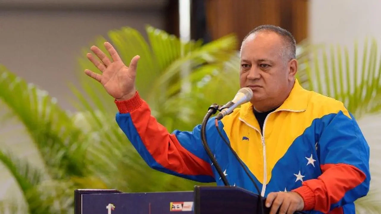 Suspensión de vuelos entre Colombia y Venezuela: impacto en la relación bilateral y la seguridad regional