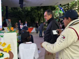Enviaseo lanza la sexta edición del concurso de arte reciclado en Envigado, invitando a estudiantes a crear obras sobre los océanos con materiales reutilizables.