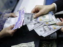 El dólar completa cuatro jornadas a la baja y pierde más de $80 en el mercado colombiano