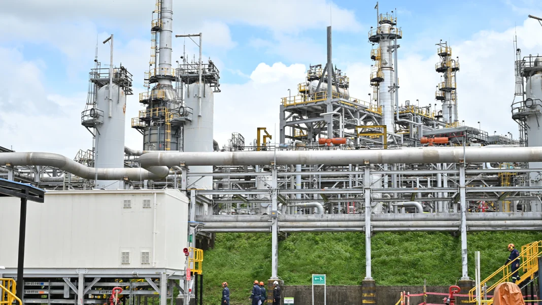 Ecopetrol presentó una nueva oferta de gas natural en Colombia con hasta 132 GBTUD, garantizando suministro entre 2025 y 2029 para fortalecer la seguridad energética del país.
