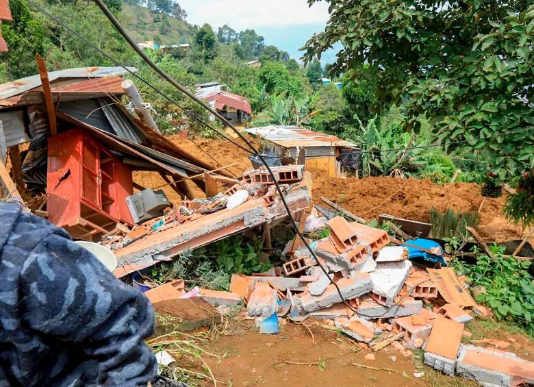 Estas son las familias desaparecidas en el derrumbe entre Medellín y Bello