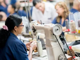 Desempleo en Colombia cae al 8,6 % en junio, pero persisten las brechas estructurales del mercado laboral