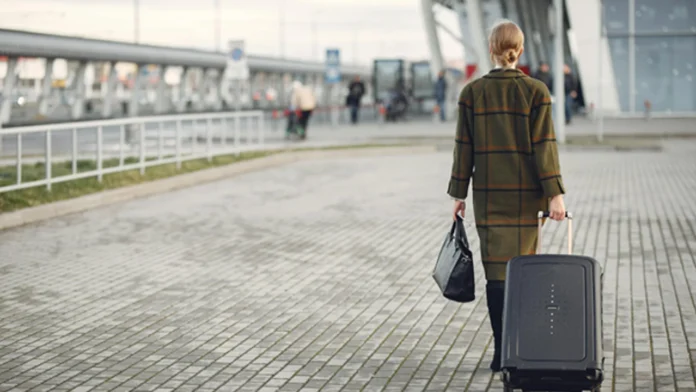 Cuando se planea un viaje internacional desde Colombia, muchas personas consideran el destino, los vuelos, el alojamiento y hasta el clima, pero olvidan un elemento clave: el seguro de viaje. Cuando se planea un viaje internacional desde Colombia, muchas personas consideran el destino, los vuelos, el alojamiento y hasta el clima, pero olvidan un elemento clave: el seguro de viaje.