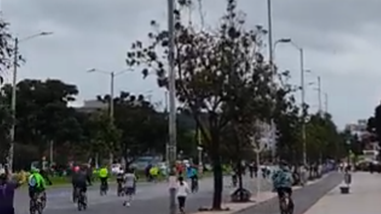 Temblor hoy en Bogotá: Momentos de angustia quedaron registrados en cámaras de seguridad e internautas